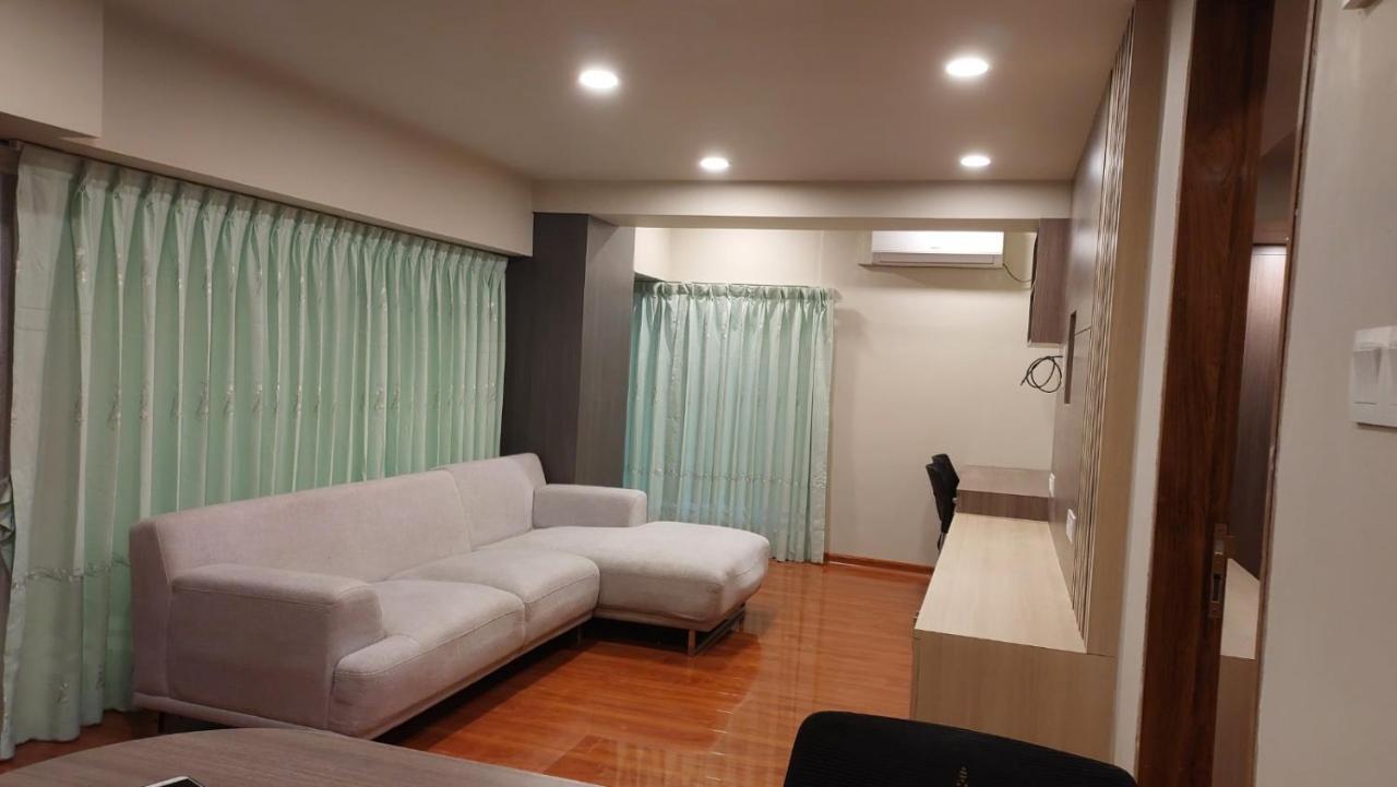 Hotel Grand Galaxy Yangon Exterior photo